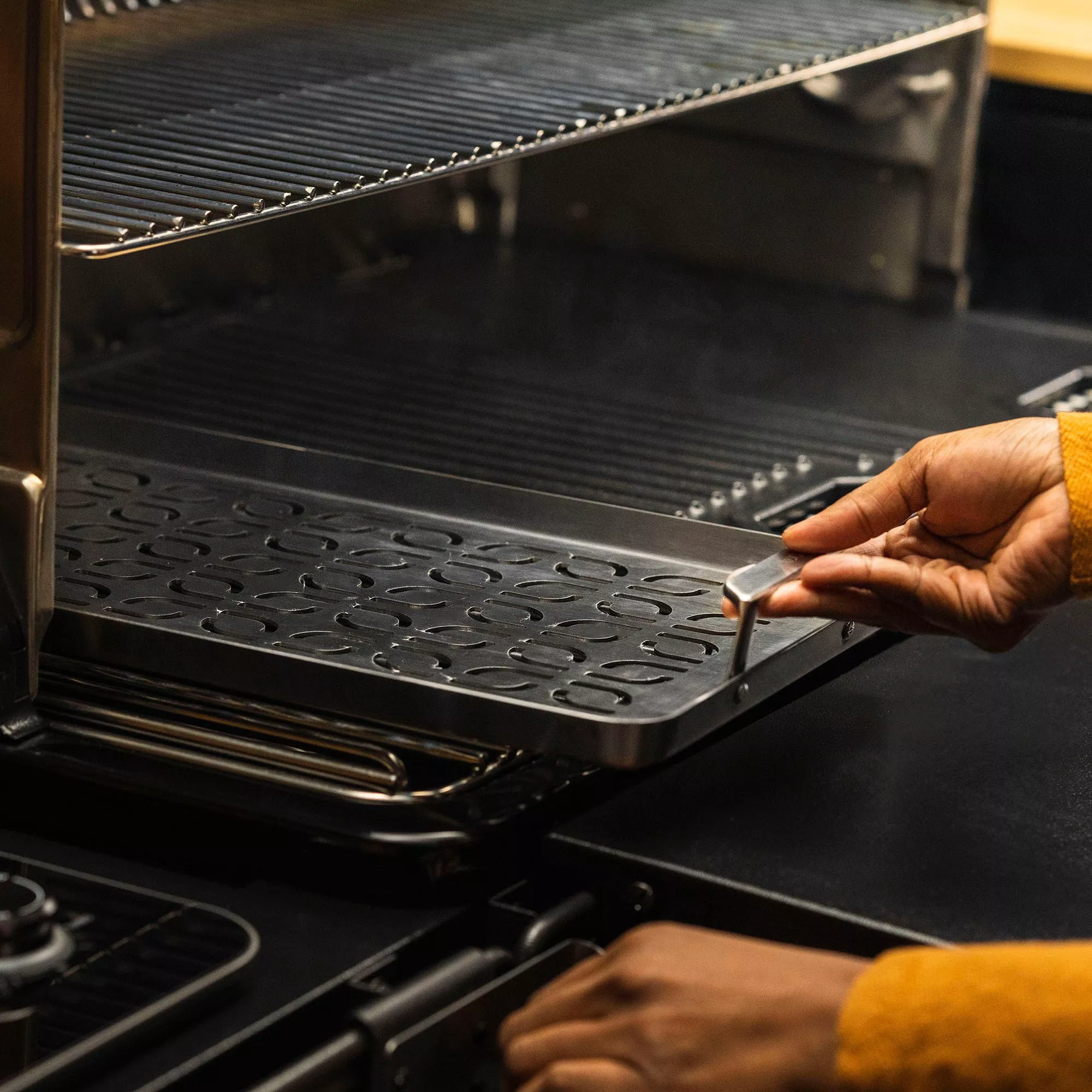 Traeger ModiFIRE Fish & Veggie Stainless Steel Grill Tray - Image 5